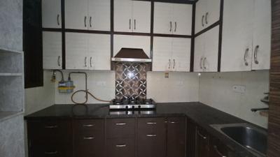 Kitchen Image of 900 Sq.ft 2 BHK Builder Floor for rent in Pitampura New Delhi for Rs. 38500