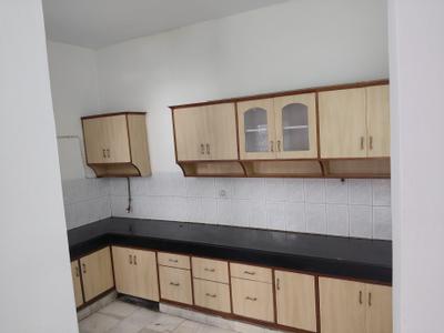 Kitchen Image of 1250 Sq.ft 2 BHK Apartment / Flat for rent in Vinayak Apartment Sector 62, Sector 62 Noida for Rs. 25500