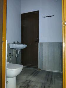 Common Bathroom Four Image of 6500 Sq.ft 9 BHK Independent House for sale in Govindpuram Ghaziabad for Rs. 30000000