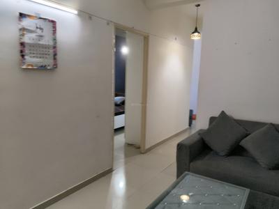 Living Room Image of 950 Sq.ft 2 BHK Apartment / Flat for rent in Shree Vardhman Mantra, Sector 67 Gurgaon for Rs. 33000