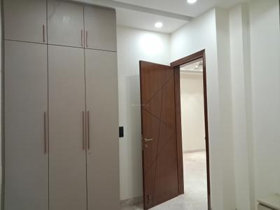Bedroom Image of 1350 Sq.ft 3 BHK Builder Floor for sale in Paschim Vihar New Delhi for Rs. 26000000