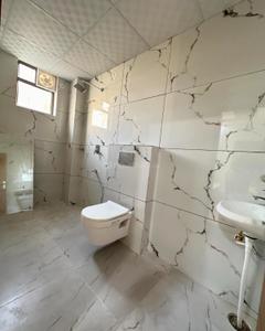 Bathroom Image of 995 Sq.ft 2 BHK Apartment / Flat for sale in Ambattur Chennai for Rs. 6899000
