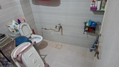 Bathroom Image of 774 Sq.ft 1 BHK Apartment / Flat for sale in Prasthan Home Town 4, Chandkheda Ahmedabad for Rs. 2900000