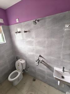 Bathroom Image of 812 Sq.ft 2 BHK Apartment / Flat for rent in Shrachi Renaissance Smart Homes, Goda Bardhaman for Rs. 17000