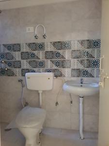 Bedroom One Image of 740 Sq.ft 3 BHK Apartment / Flat for rent in Signature Global Golf Green by Signature Global, Sector 79 Gurgaon for Rs. 15000