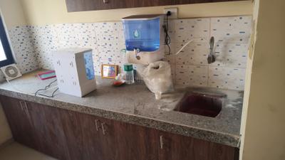 Kitchen Image of 450 Sq.ft 1 BHK Apartment / Flat for rent in Worli Mumbai for Rs. 46000