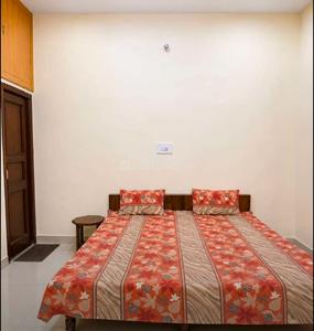 Bedroom Image of 1000 Sq.ft 1 BHK Builder Floor for rent in GMS Road Dehradun for Rs. 19000