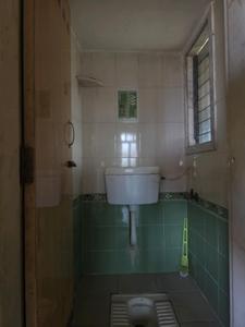 Common Bathroom Image of 600 Sq.ft 1 BHK Apartment / Flat for rent in Rashmi Classic, Nalasopara East Nala Sopara for Rs. 11500