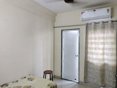 Bedroom Image of 600 Sq.ft 1 BHK Apartment / Flat for rent in Bharat Vihar New Delhi for Rs. 19000
