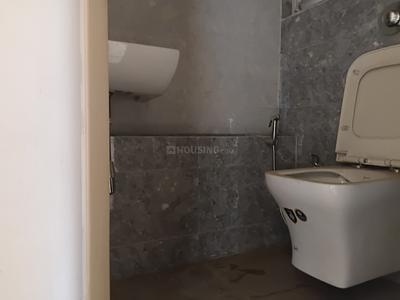 Bathroom Image of 750 Sq.ft 2 BHK Apartment / Flat for sale in Thane West Thane for Rs. 15500000