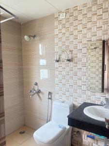Image of 1250 Sq.ft 2 BHK Apartment / Flat for rent in Okas Residency, Sushant Golf City, Lucknow for Rs. 18000