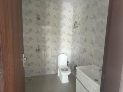 Bathroom Image of 1400 Sq.ft 3.5 BHK Builder Floor for sale in Sector 7 Gurgaon for Rs. 9400000