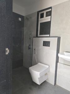 Common Bathroom Image of 3750 Sq.ft 4 BHK Apartment / Flat for sale in Juhu Mumbai for Rs. 137500000
