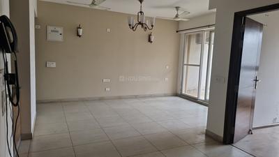 Living Room Image of 1827 Sq.ft 3 BHK Apartment / Flat for sale in Sector 68 Noida for Rs. 33500000
