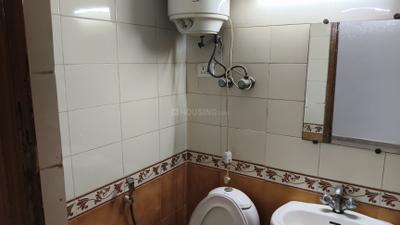 Image of 1850 Sq.ft 3 BHK Apartment / Flat for rent in SB youth Apartment, Sector 2 Dwarka, New Delhi for Rs. 42000