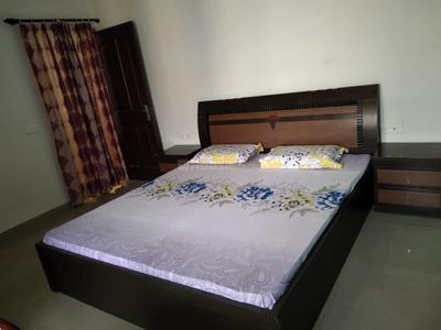 Bedroom Image of 1950 Sq.ft 3 BHK Apartment / Flat for sale in Ramprastha Pearl Court, Vaishali Ghaziabad for Rs. 26200000