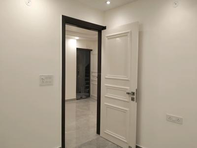 Bedroom Image of 900 Sq.ft 3 BHK Builder Floor for sale in Shahdara New Delhi for Rs. 10000000