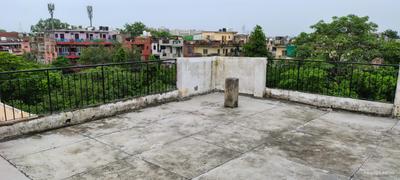 Balcony Image of 300 Sq.ft 1 RK Builder Floor for rent in Kalkaji New Delhi for Rs. 8200