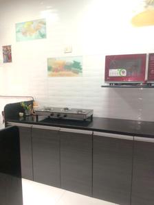 Kitchen Image of 900 Sq.ft 2 BHK Apartment / Flat for sale in Borivali West Mumbai for Rs. 17500000