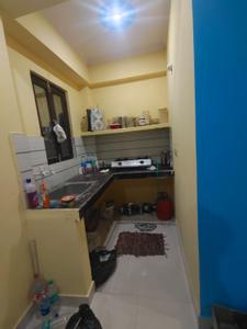 Kitchen Image of 300 Sq.ft 1 BHK Apartment / Flat for rent in Kondli New Delhi for Rs. 13000