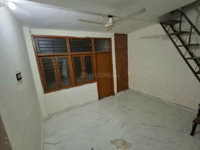 Bedroom Image of 585 Sq.ft 2 BHK Builder Floor for rent in Khirki Extension New Delhi for Rs. 14000