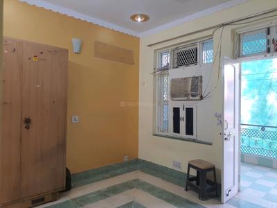 Living Room Image of 900 Sq.ft 2 BHK Builder Floor for rent in Palam Vihar Gurgaon for Rs. 22000