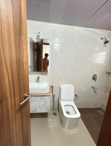 Bathroom Image of 1200 Sq.ft 2 BHK Apartment / Flat for rent in Monarch Aqua, K R Puram Bengaluru for Rs. 55000