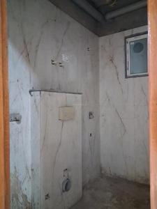 Common Bathroom Image of 1475 Sq.ft 3 BHK Apartment / Flat for sale in DM Infra, Sector 104 Noida for Rs. 5725000