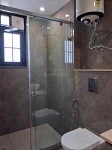 Bathroom Image of 1125 Sq.ft 3 BHK Builder Floor for sale in East Of Kailash New Delhi for Rs. 32400000