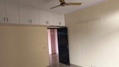 Bedroom Image of 1349 Sq.ft 3 BHK Apartment / Flat for rent in Gardenia Glory, Sector 46 Noida for Rs. 36500