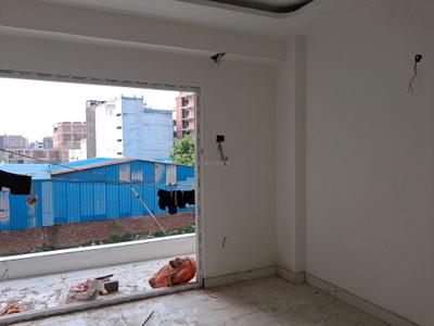 Bedroom Image of 1050 Sq.ft 2 BHK Apartment / Flat for sale in Sector 101 Noida for Rs. 4300000