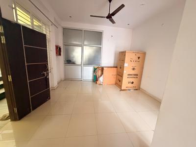 Living Room Image of 1000 Sq.ft 2 BHK Independent House for rent in Babasaheb Bhim Rao Ambedkar University Lucknow for Rs. 9500
