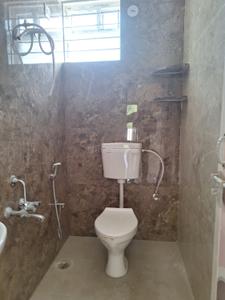 Bathroom Image of 850 Sq.ft 2 BHK Builder Floor for rent in Akshayanagar Bengaluru for Rs. 25000