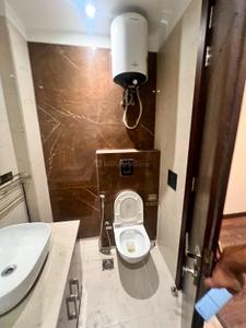 Image of 1350 Sq.ft 3 BHK Builder Floor for rent in Naraina, New Delhi for Rs. 60000