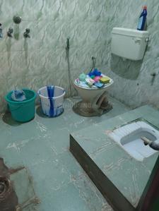 Bathroom Image of Mitanish in Selaiyur, Chennai