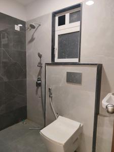 Common Bathroom Image of 1000 Sq.ft 2 BHK Apartment / Flat for sale in Andheri East Mumbai for Rs. 28000000