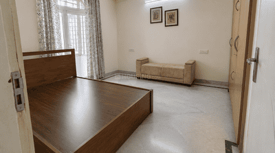 Image of 2500 Sq.ft 3 BHK Apartment / Flat for rent in Silver Manor Apartment, Shanti Nagar, Bengaluru for Rs. 85000
