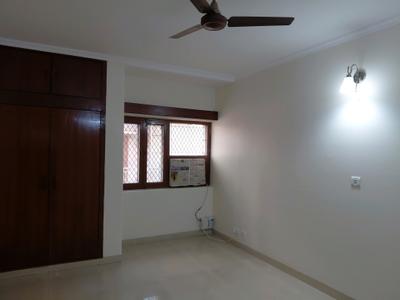 Bedroom Image of 2200 Sq.ft 3 BHK Apartment / Flat for rent in Vasant Kunj New Delhi for Rs. 95000