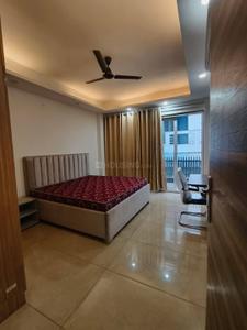 Bedroom Image of 1320 Sq.ft 2.5 BHK Apartment / Flat for rent in Paramount Symphony, Crossings Republik Ghaziabad for Rs. 17500