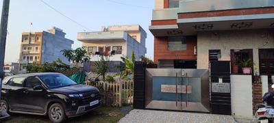 Image of 800 Sq.ft 5 BHK Independent House for rent in Sector 3, Hisar for Rs. 70000