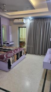 Bedroom Image of 3000 Sq.ft 3 BHK Builder Floor for rent in Sector 50 Noida for Rs. 90000