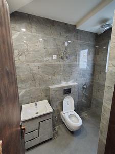 Bathroom Image of 1150 Sq.ft 3 BHK Builder Floor for rent in Ramesh Nagar New Delhi for Rs. 45000