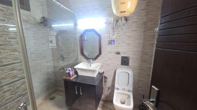 Image of 2500 Sq.ft 4 BHK Builder Floor for sale in Rajouri Garden, New Delhi for Rs. 40000000