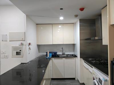 Kitchen Image of 525 Sq.ft 1 BHK Apartment / Flat for sale in New Cuffe Parade Lodha Altia, Sion Mumbai for Rs. 17500000