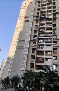 Image of 950 Sq.ft 3 BHK Apartment / Flat for sale in Haware Citi, Kasarvadavali, Thane for Rs. 8000000