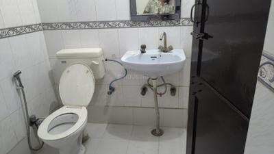 Image of 1600 Sq.ft 3 BHK Apartment / Flat for rent in Dwarkadheesh Apartment, Sector 12 Dwarka, New Delhi for Rs. 38000