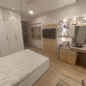 Bedroom Image of 1700 Sq.ft 3 BHK Apartment / Flat for rent in Bandra West Mumbai for Rs. 400000