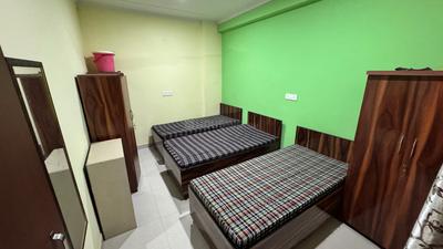 Bedroom Image of STAR EX GIRLS PG in Sector 33, Gurgaon