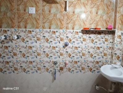 Bathroom Image of 1150 Sq.ft 2 BHK Builder Floor for rent in Kamdahari Kolkata for Rs. 7000