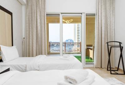 Bedroom Image of 2439 Sq.ft 3 BHK Apartment / Flat for sale in The Palm Jumeira Dubai for Rs. 195000000